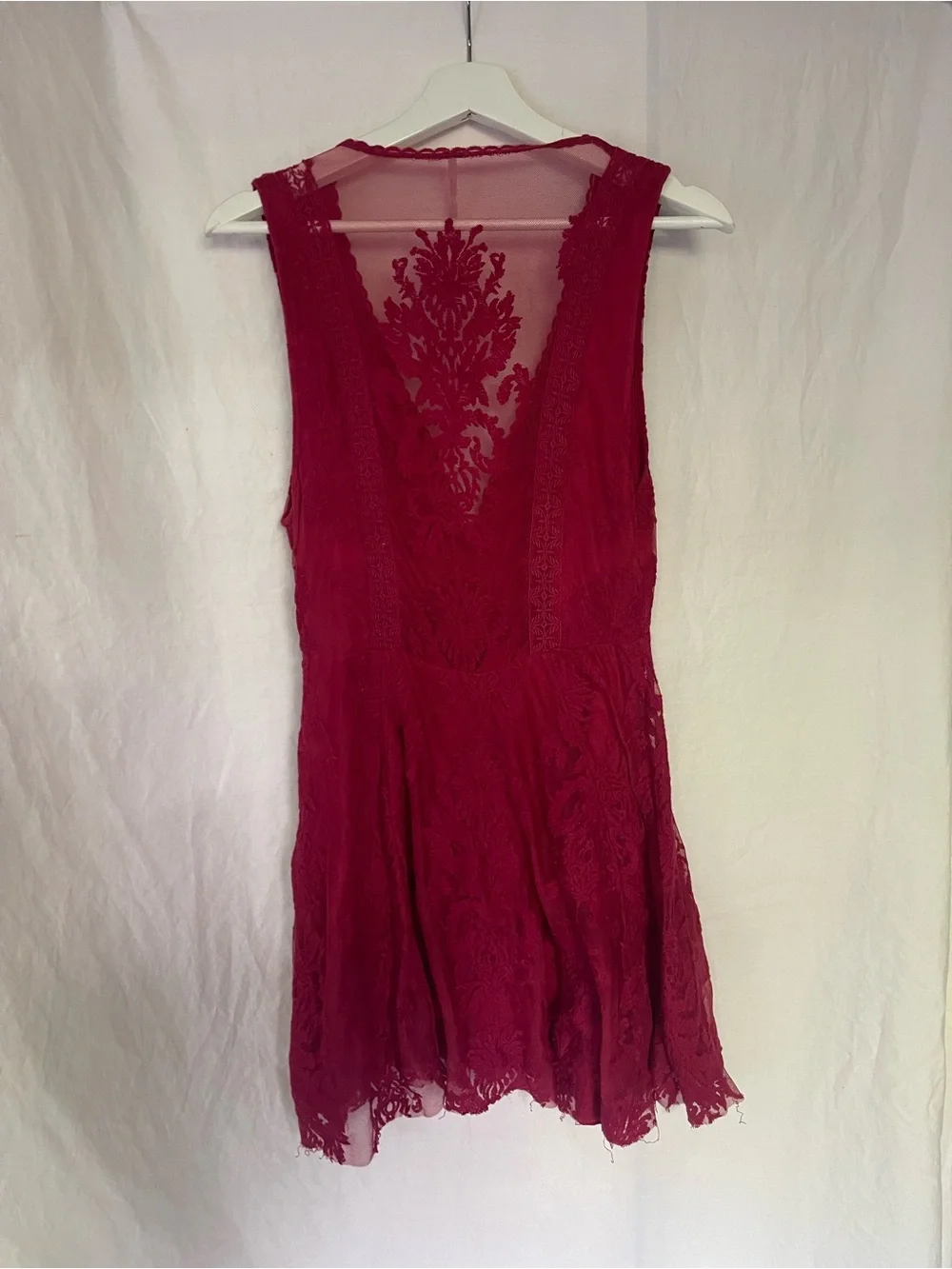 Free People Boho berry Lace Slip Dress V-Neck Mesh Mini Dress Size 6 indie date